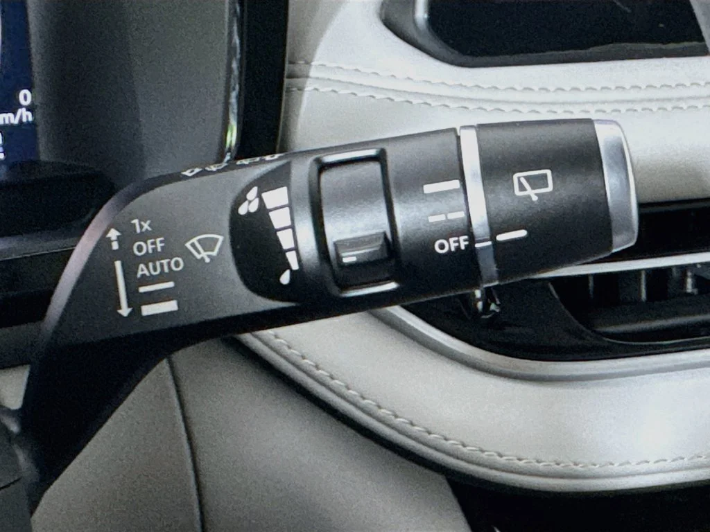 Certified Used 2026 Green INFINITI LUXE image 16
