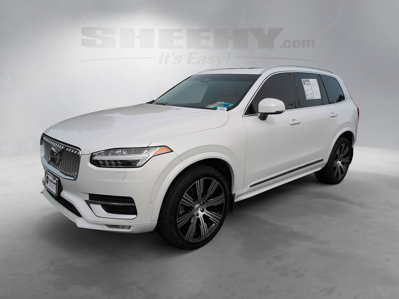 Used 2023 White Volvo Ultimate image 17