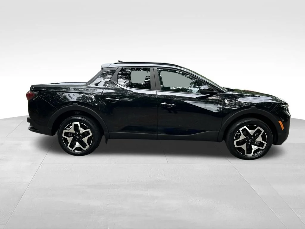Used 2023 Black Hyundai Limited image 7