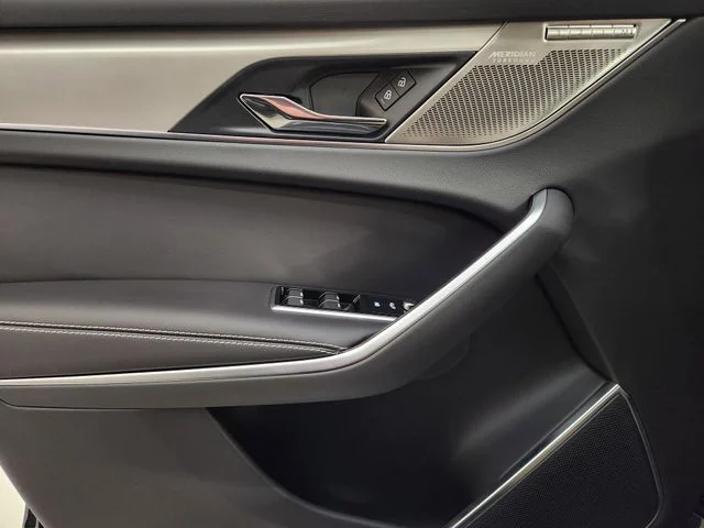 2026 Jaguar F-Pace R-Dynamic S - Photo 24
