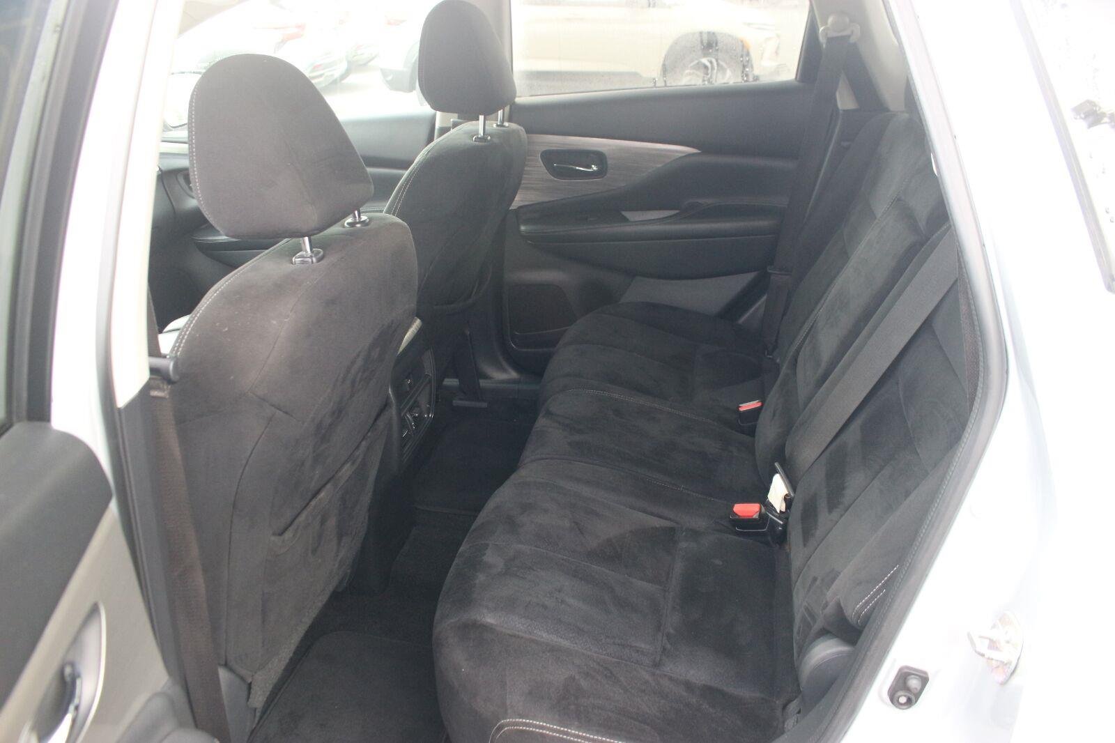 Used 2018 Silver Nissan SV image 29