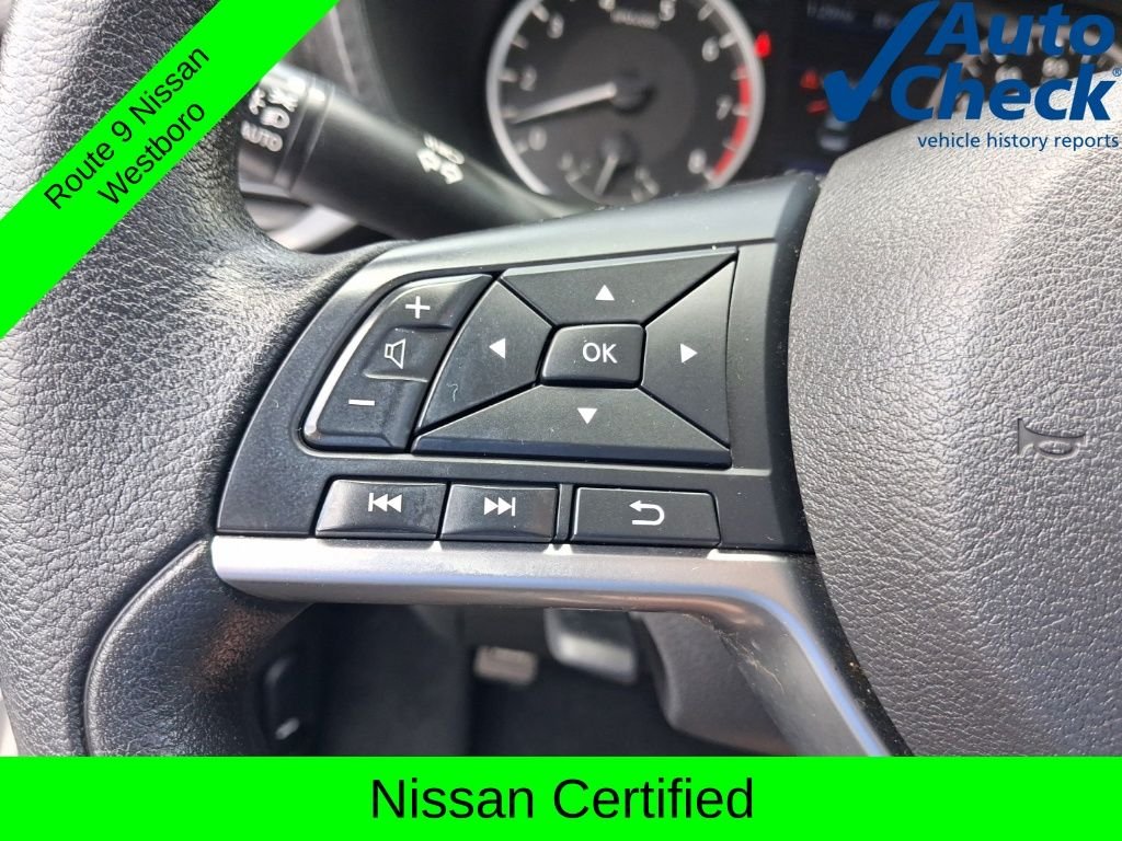 Used 2023 White Nissan S image 20