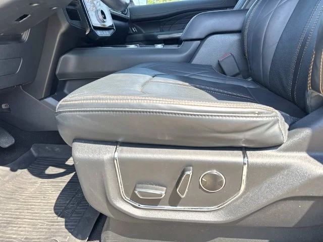 Used 2023 White Ford Platinum image 31