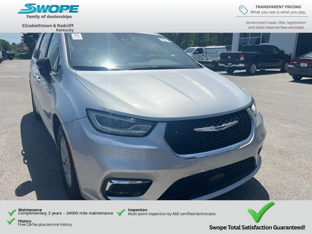 2024 Chrysler Pacifica Touring L's photo