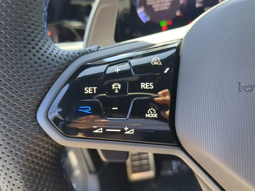 New 2026 Gray Volkswagen 2.0T image 28