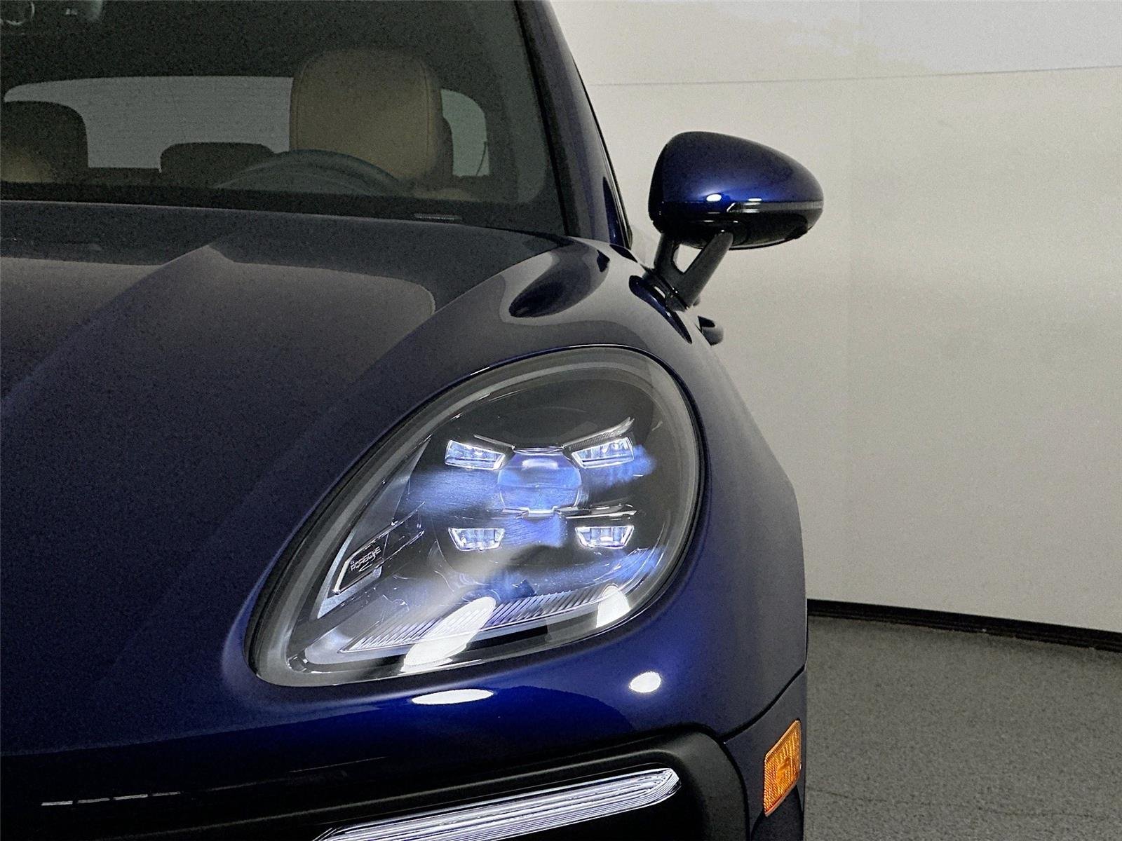 Certified Used 2026 Gentian Blue Metallic Porsche  image 15
