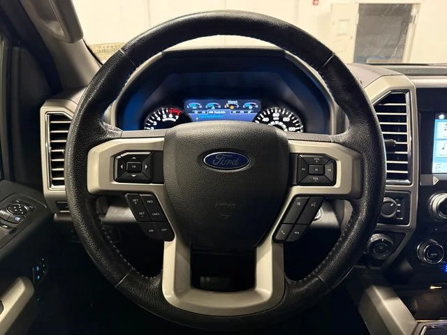 Used 2016 Red Ford Lariat image 13