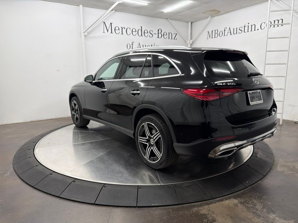 New 2027 Black Mercedes-Benz GLC 300 image 5