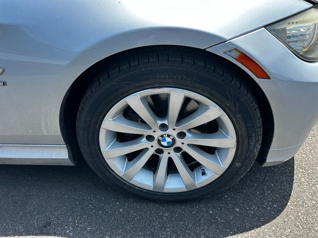 Used 2011 Titanium Silver Metallic BMW 328i xDrive image 12