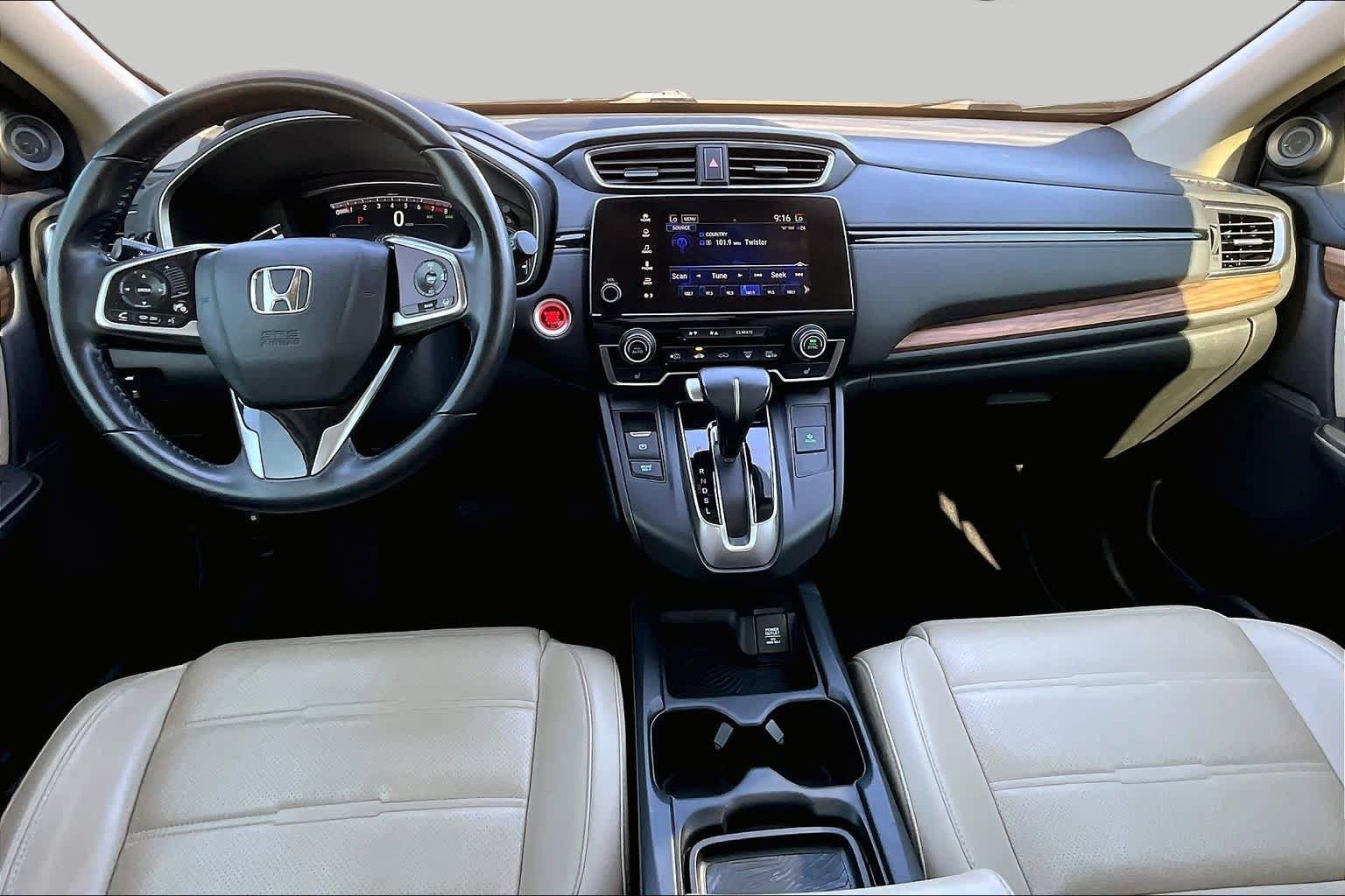 Used 2018 Sandstorm Metallic Honda Touring image 15