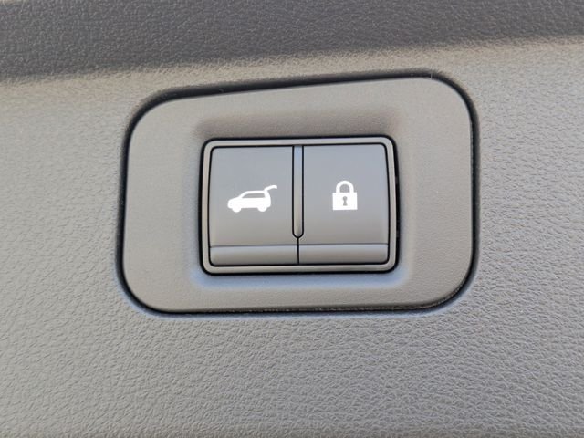 New 2026 RADIANT WHITE INFINITI Luxe 2WD image 13