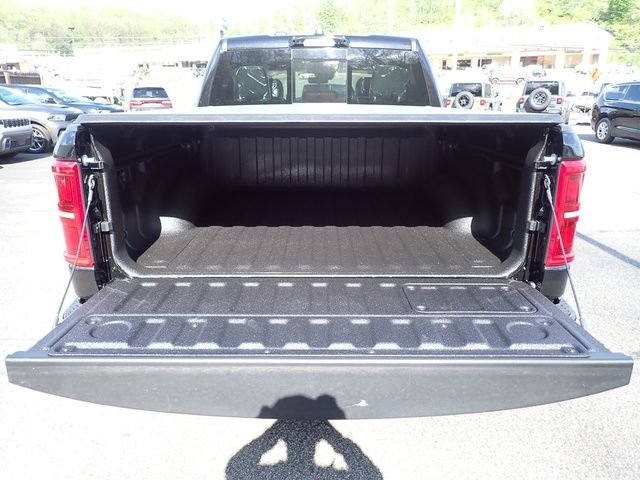 New 2026 Diamond Black Crystal Pearl-Coat Exterior Paint RAM Limited image 6