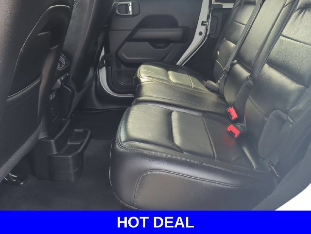 Used 2021 White Jeep Unlimited Sahara Altitude image 23