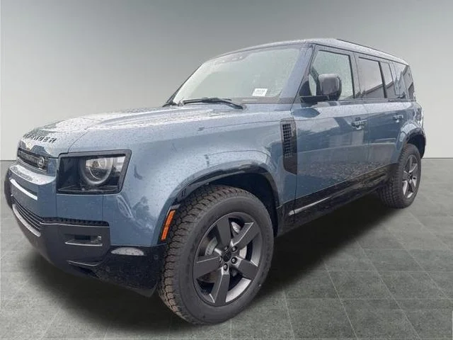 2026 Land Rover Defender 110 X-Dynamic SE P400's photo