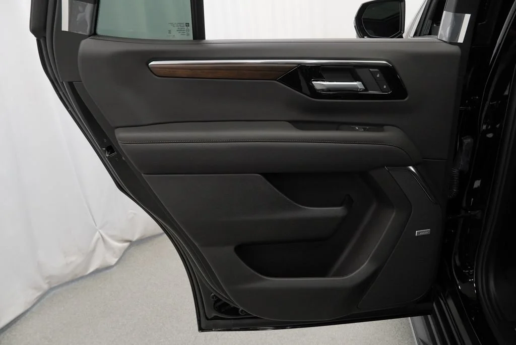 New 2026 Black Chevrolet High Country image 26