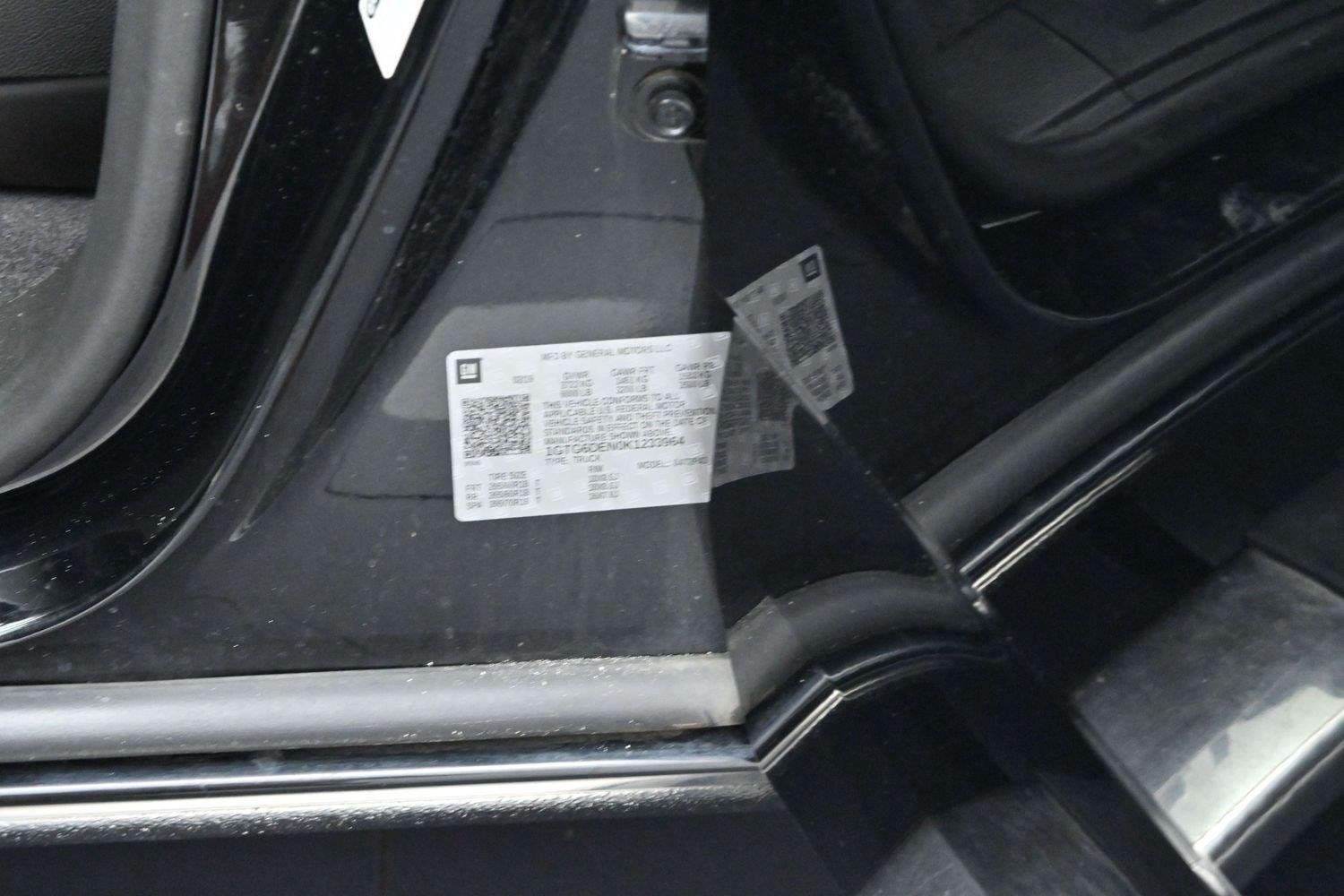 Used 2019 Onyx Black GMC 4WD SLT image 39