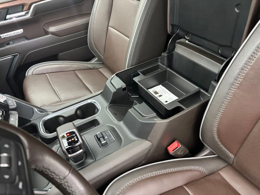 Used 2023 Silver GMC Denali image 25