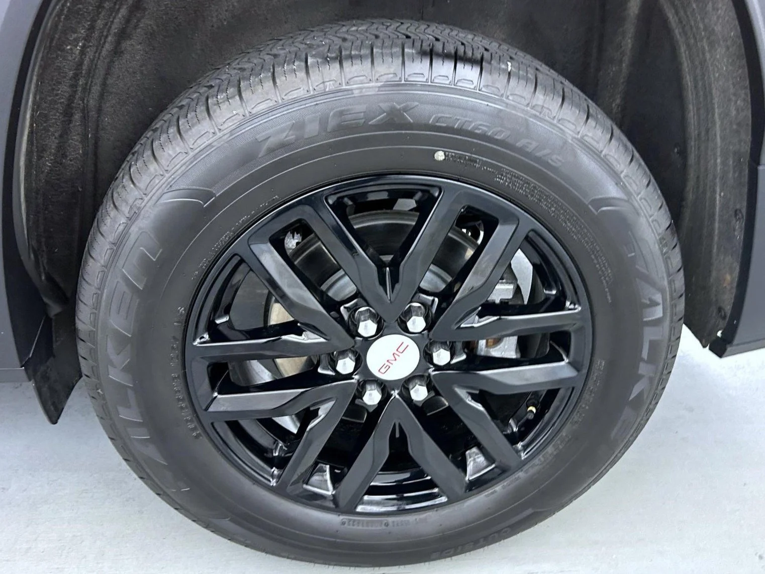 Used 2018 Red GMC SLT-1 image 25