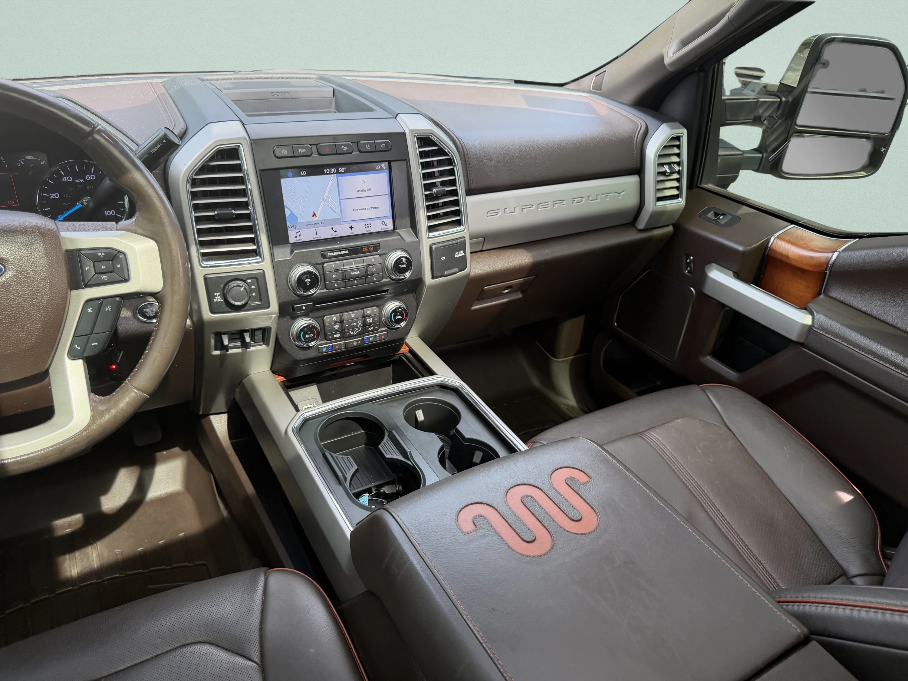 Used 2017 White Platinum Metallic Tri-Coat Ford King Ranch image 23