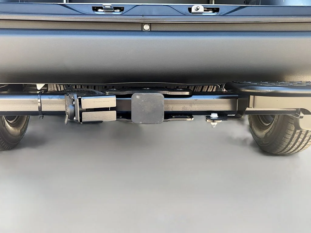 New 2026 Hightech Silver Mercedes-Benz Cargo 144 WB image 38