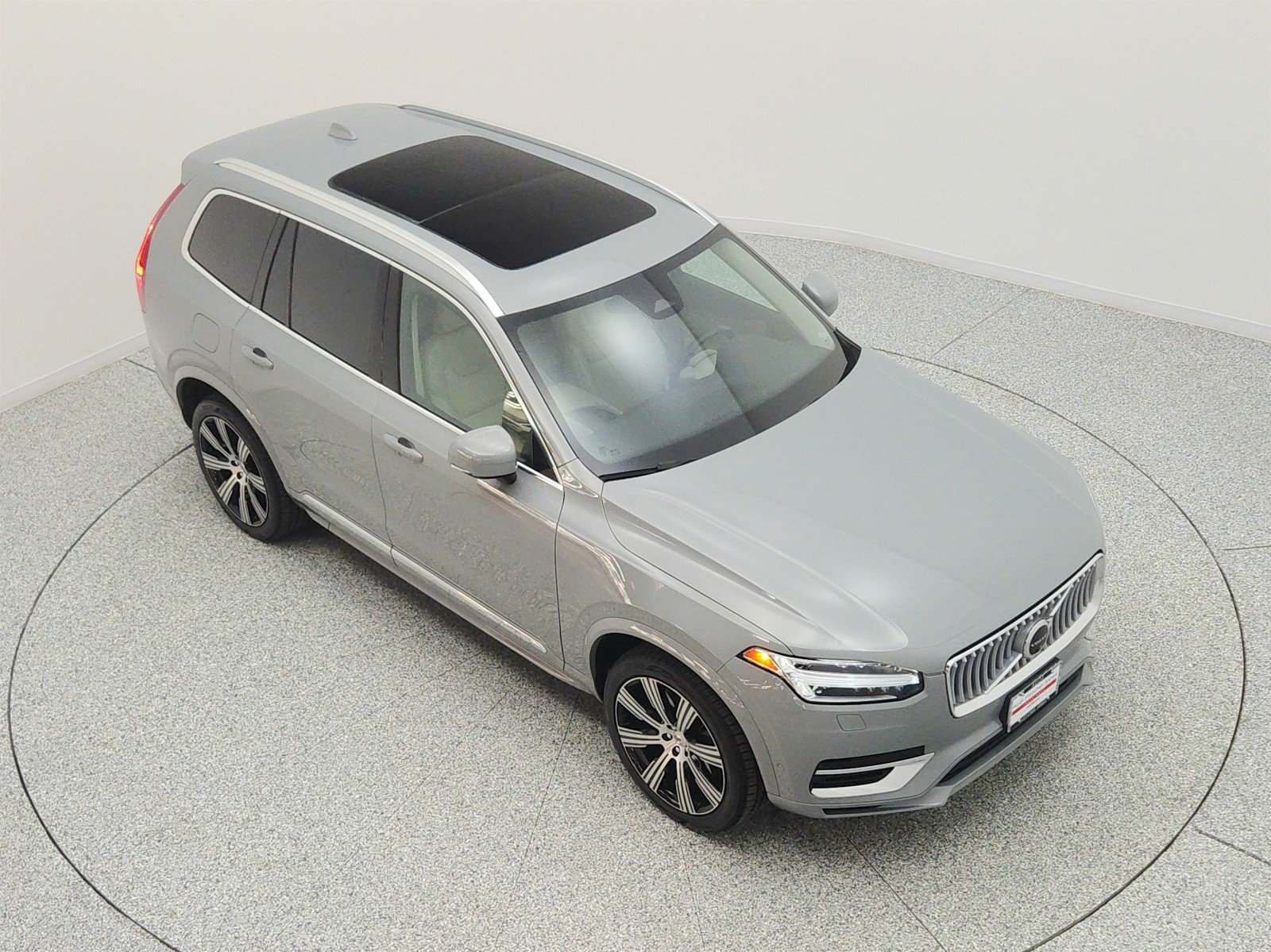 Used 2024 Vapour Grey Metallic Volvo T8 eAWD PHEV Plus 6P image 24