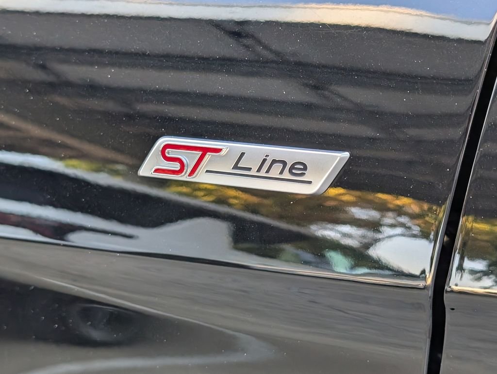 Used 2022 Black Ford ST-Line image 34