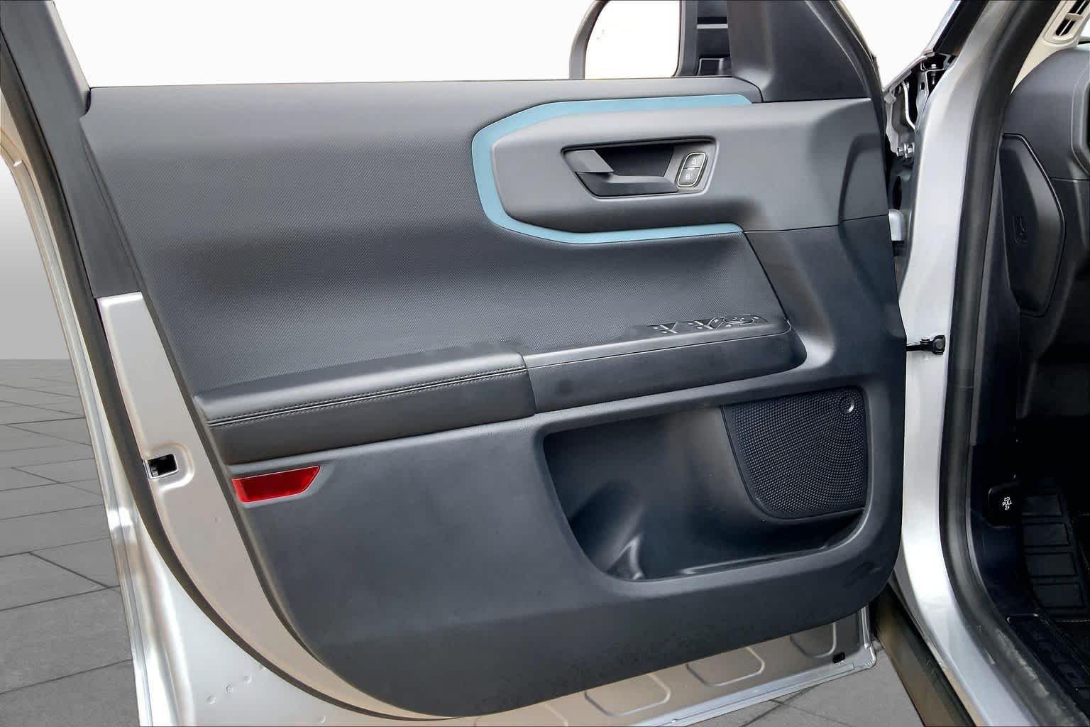 Used 2021 Iconic Silver Metallic Ford Badlands image 22