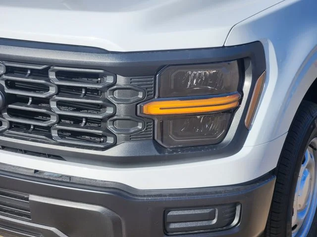 New 2026 Oxford White Ford XL image 8