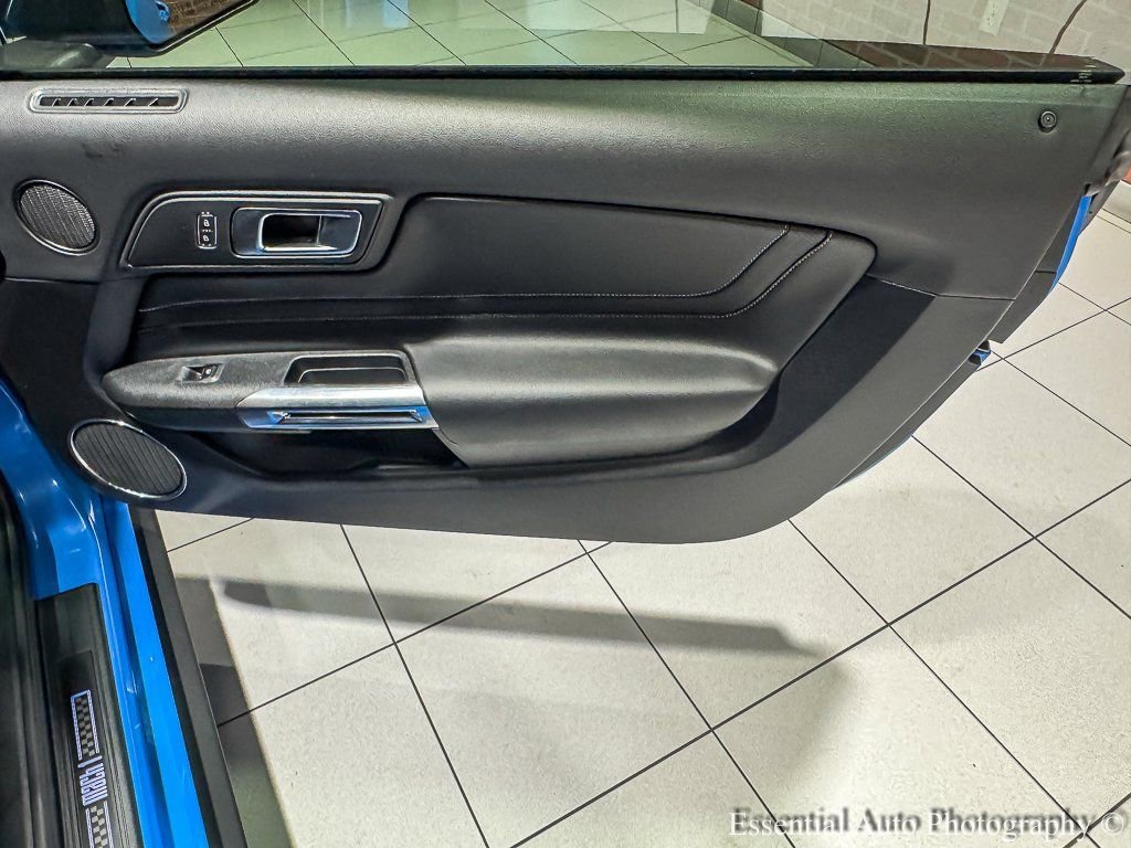 2023 FORD MUSTANG - Image 24