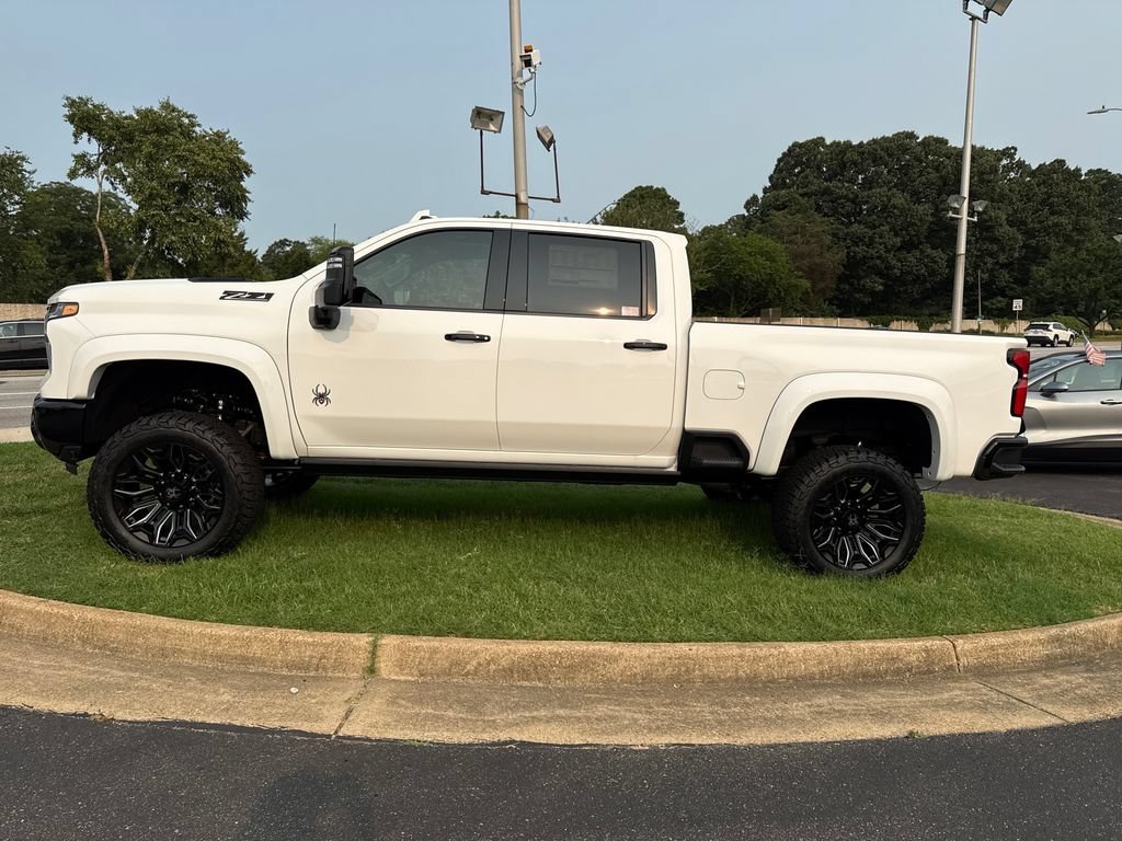 2026 Chevrolet Silverado 2500 HD LTZ - Photo 8