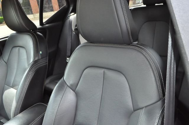 Used 2019 Silver Volvo Momentum image 10