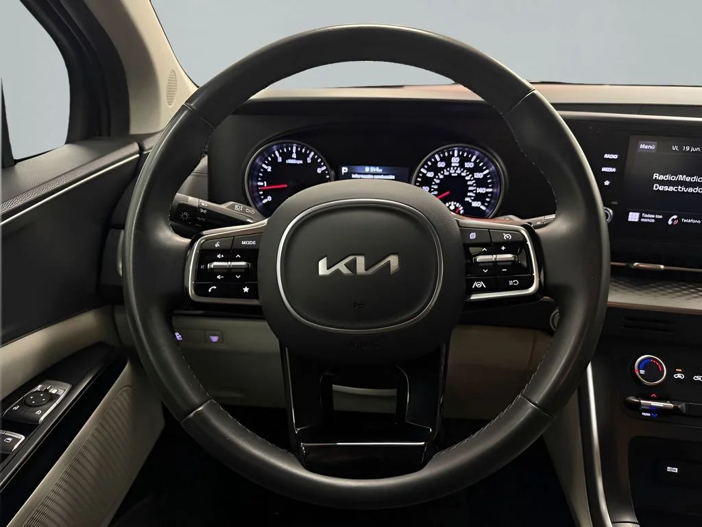 Used 2024 Gray Kia LX image 18