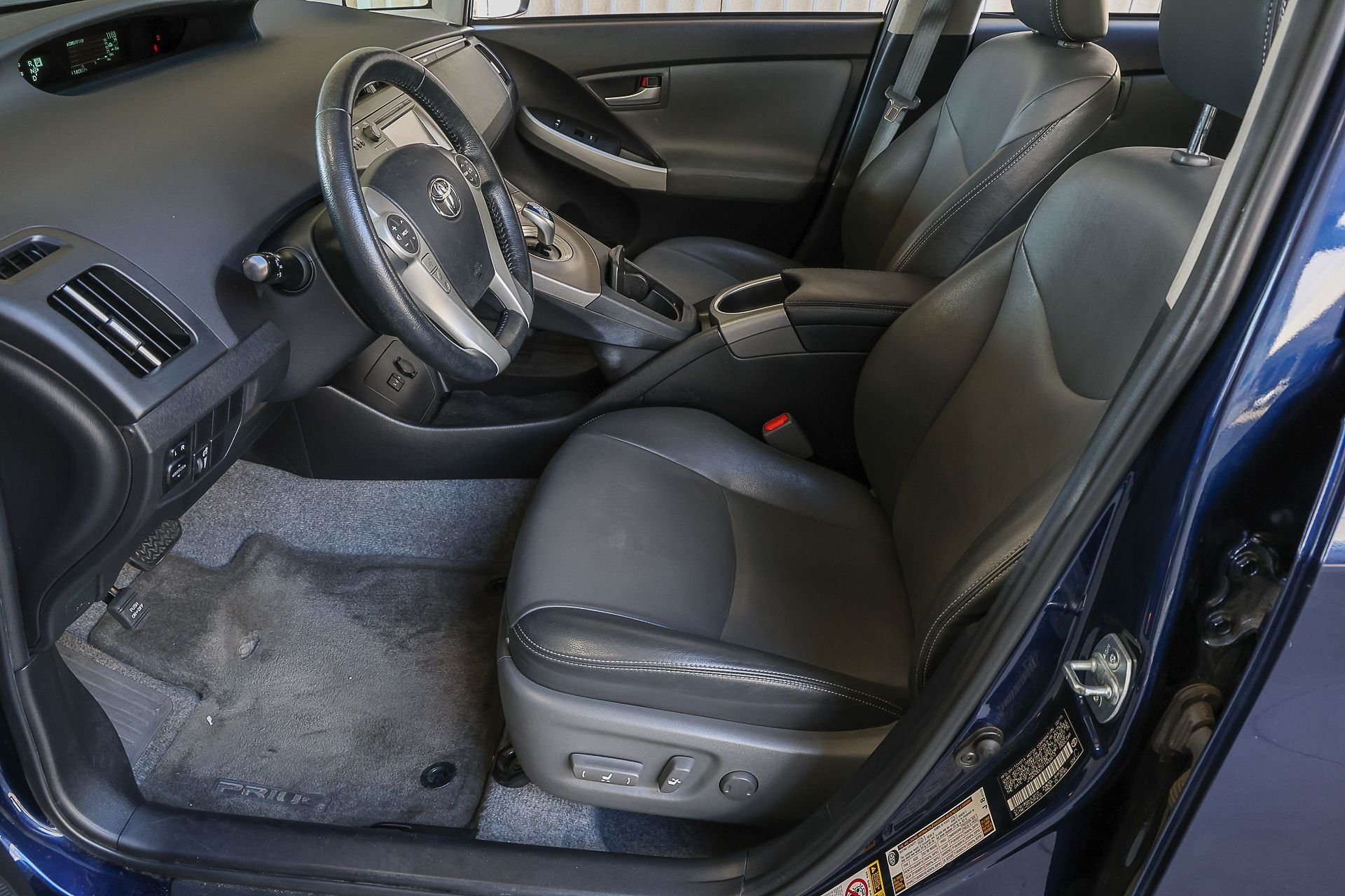 Used 2015 Blue Toyota Four image 9