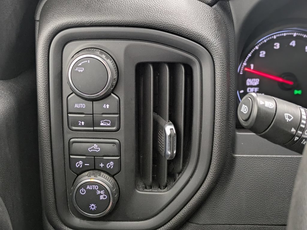 Used 2024 Black Chevrolet Custom image 9