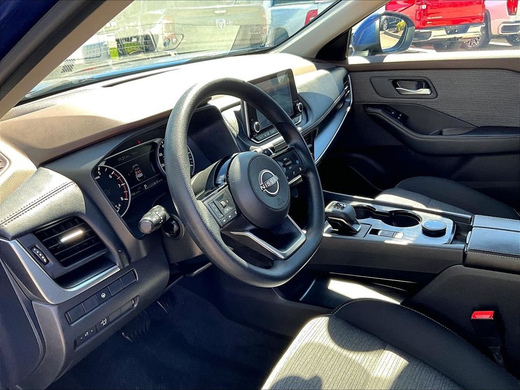 Used 2023 Blue Nissan SV image 8