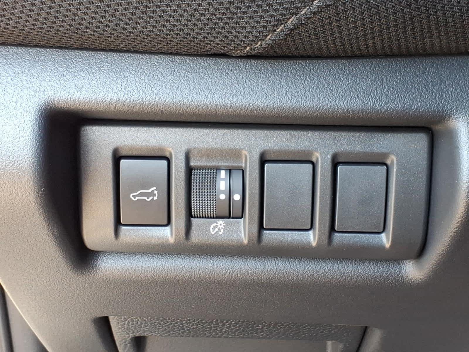 Used 2026 Crystal White Pearl Subaru Premium image 40