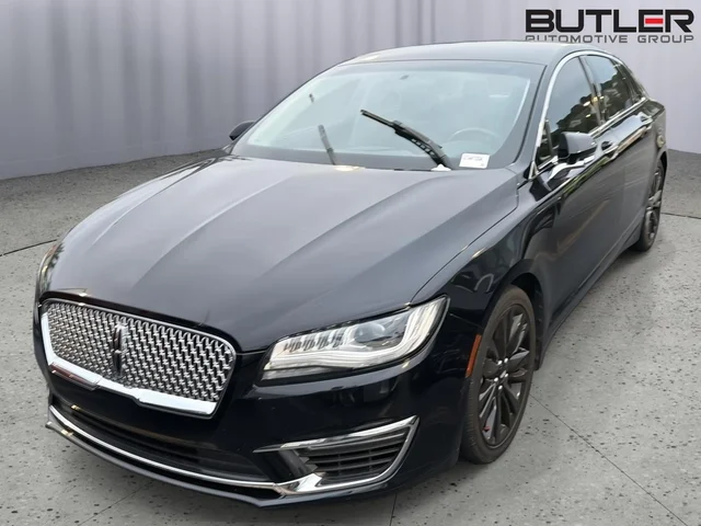 2017 Lincoln MKZ Reserve FWD's photo
