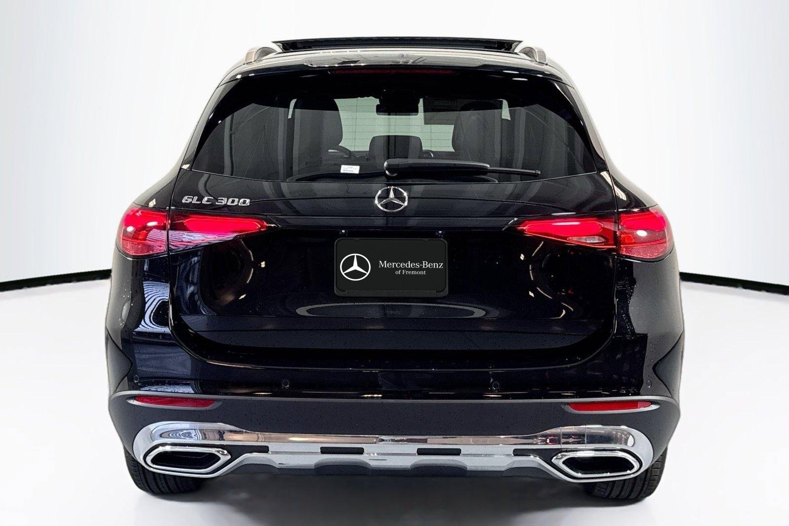 New 2026 Black Mercedes-Benz GLC 300 image 6