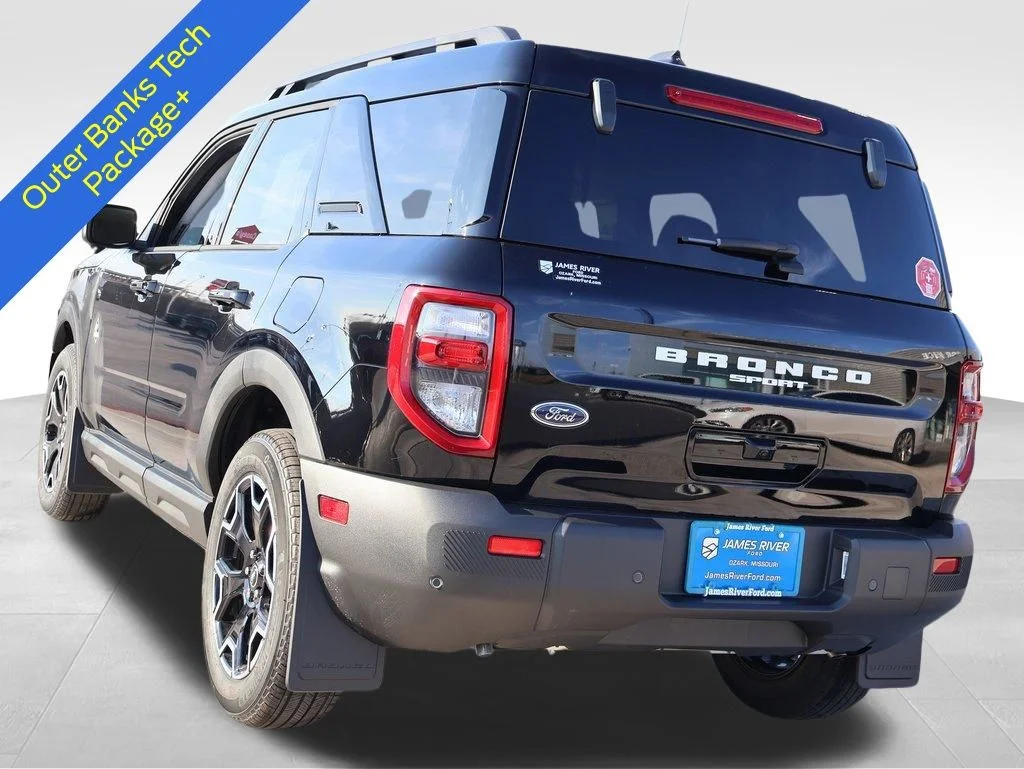 New 2025 Shadow Black Ford Outer Banks® image 3