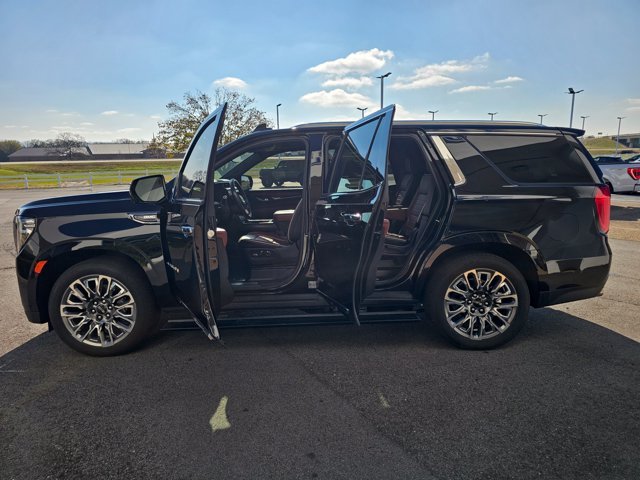 2024 GMC Yukon Denali Ultimate - Photo 12