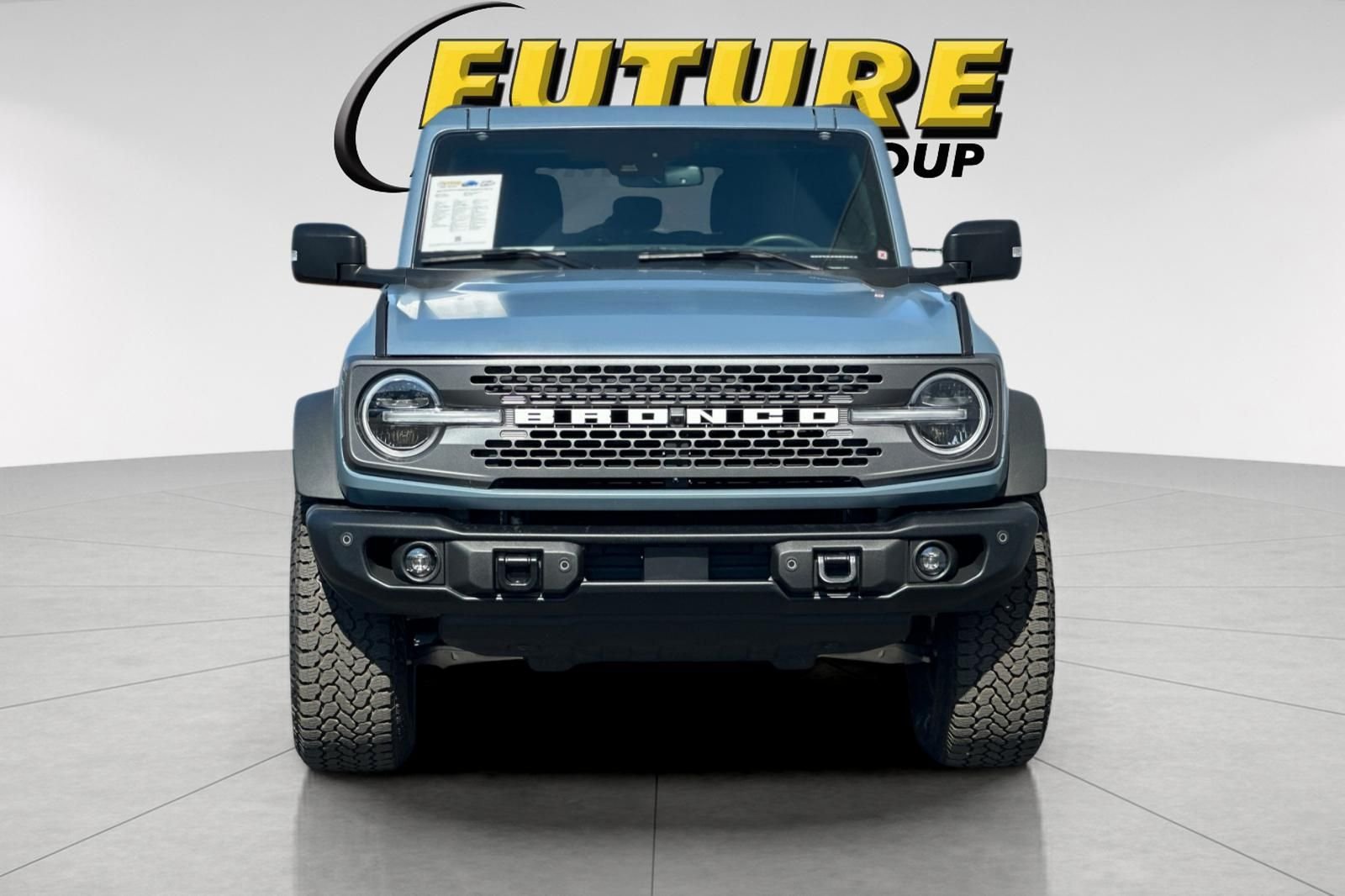 Used 2025 Gray Ford Badlands image 8