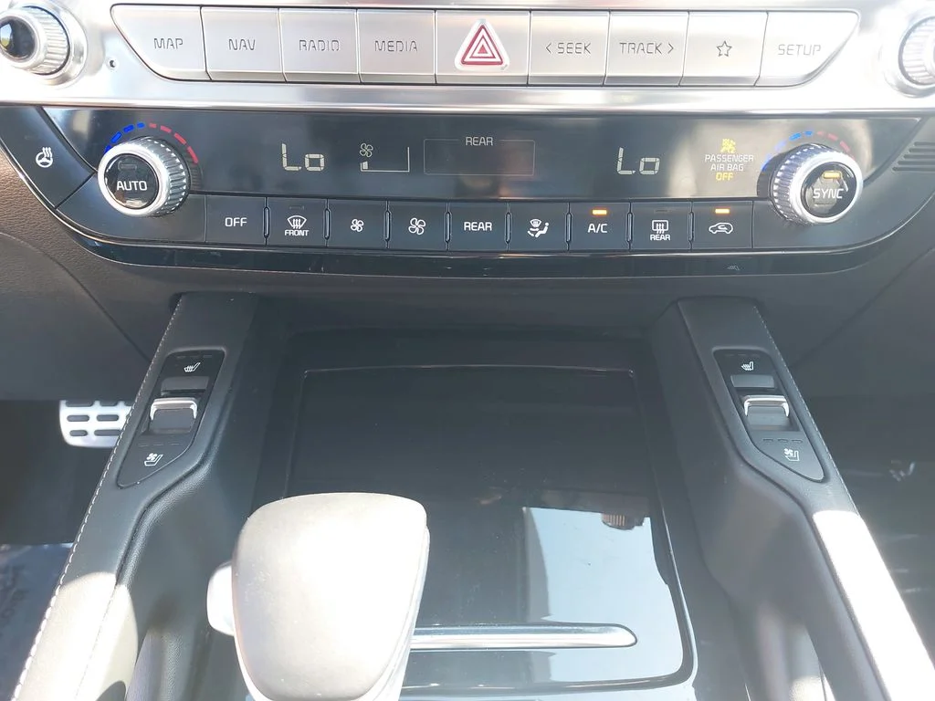 Used 2022 Black Kia SX image 25