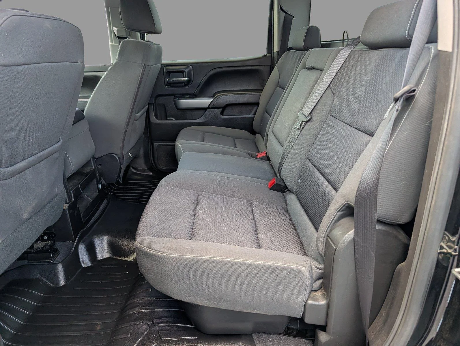 Used 2018 Black Chevrolet LT image 32