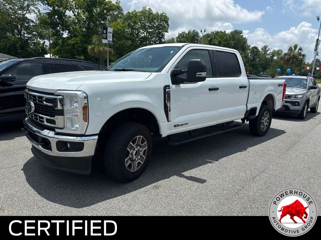Used 2025 White Ford XLT image 1