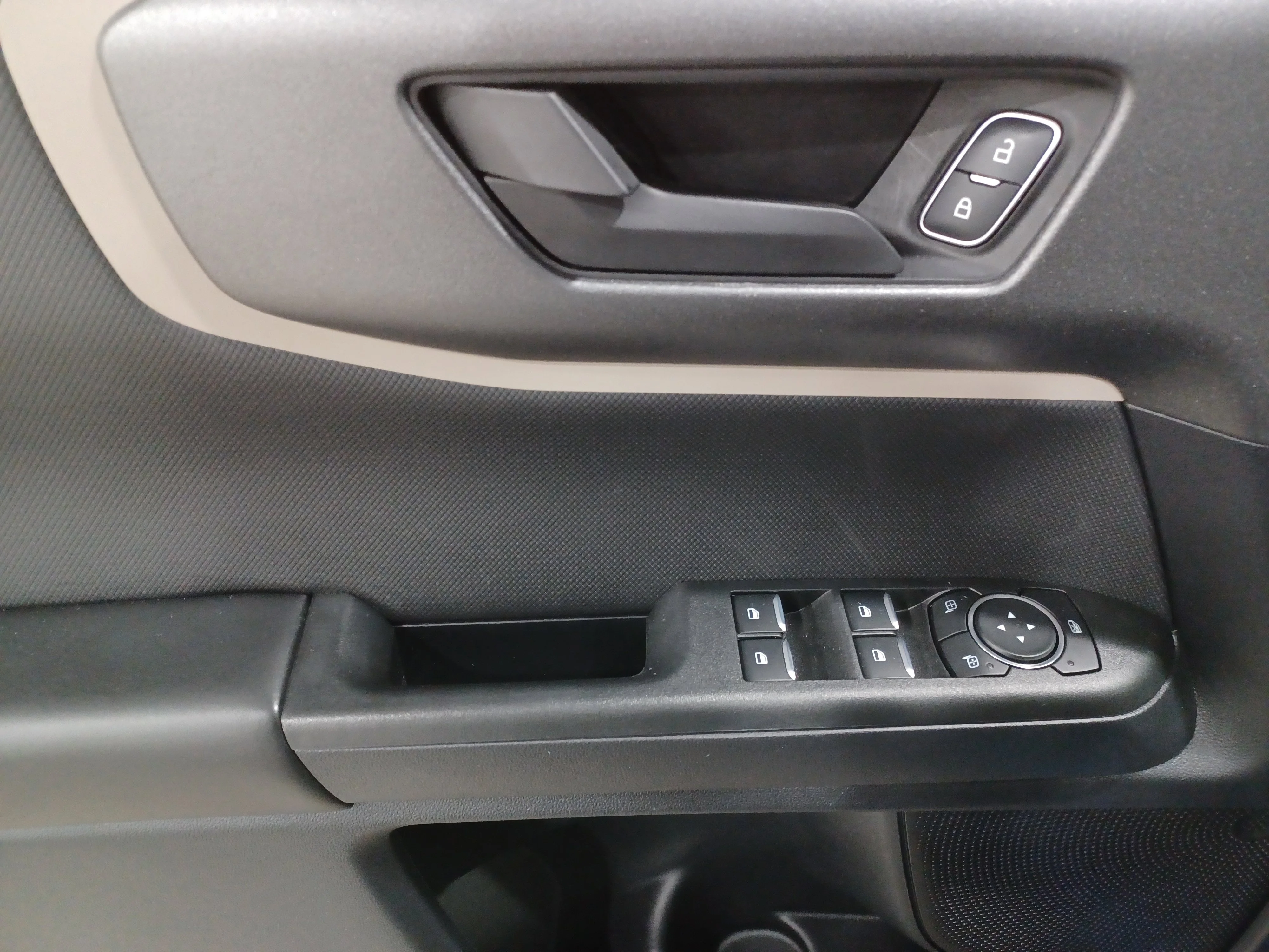 Certified Used 2025 Velocity Blue Metallic Ford Big Bend 4x4*Adaptive Cruise | Remote Start | Htd Seats | Park Assist | Apple CarPlay | Lane Keeping image 9