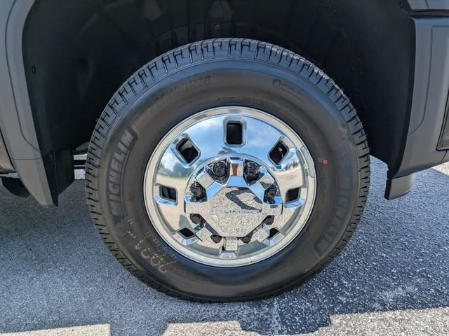 2026 GMC Sierra 3500HD Denali - Photo 11