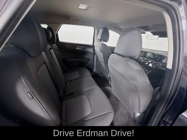 2026 Kia Sportage LX - Photo 29