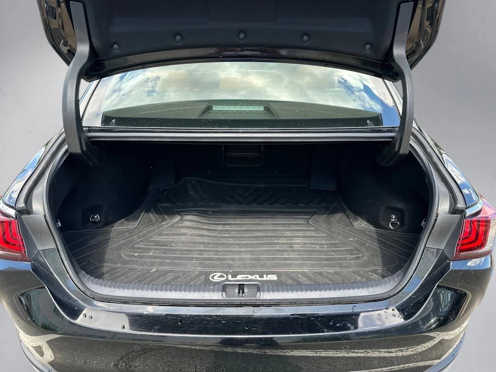 Used 2021 Black Lexus 250 image 28