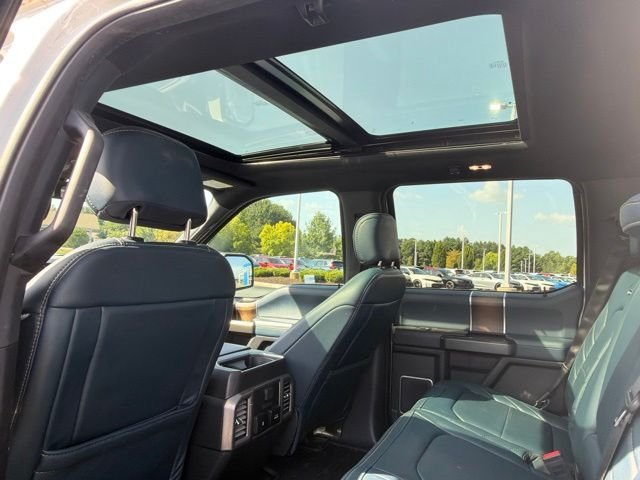 Used 2018 White Platinum Clearcoat Metallic Ford Limited image 20