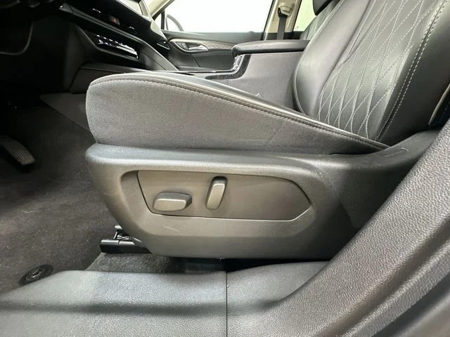 Used 2023 White Buick Avenir image 15